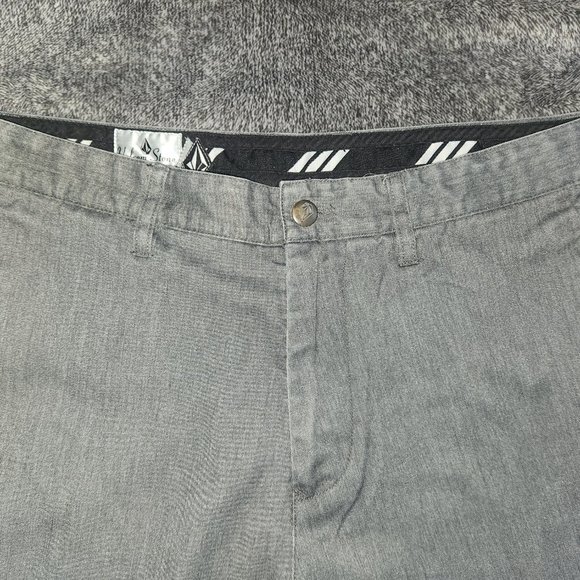 Volcom Stone Corpo Class collection Men's stylish shorts with 33" waist - Picture 5 of 12